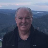 40+ perfiles de «Dwight»