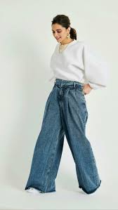 Deepika Padukone For Chhapaak Promotion In 2020 Celebrity Fashion Looks Deepika Padukone Style Bollywood Fashion