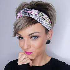 Kurze Haare On Instagram Julia Eberl Kurzehaare Kurzhaarfrisuren Kurze Haa Pixie Frisur Frisuren Mit Haarband Kurze Haare Frisuren Mit Bandana