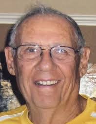 Lester Weiss's Instagram, Twitter & Facebook