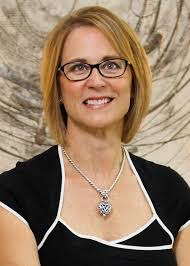 Laura Rains's Instagram, Twitter & Facebook