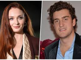 Sophie Turner y Peregrine Pearson: Un Romance Aristocrático Bajo el  Escrutinio Público