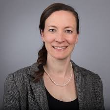 Wie heteronormativ sind Regenbogenfamilien? Leo Valentin Theissing und ich  freuen uns sehr, einen Beitrag zur aktuellen Ausgabe des Pink Mail zum  Thema 🌈 Regenbogenfamilien: Von Papa & Papi 🌈…