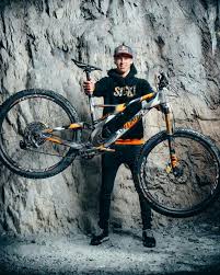 pin by hadfi emese on biciklizes mtb bike mountain motorcross bike mountain bike action