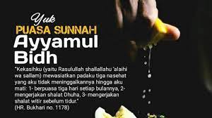 Puasa tengah bulan ini disebut juga dengan puasa putih, karena dikerjakan saat bulan di langit dalam keadaan penuh. Hari Ini Puasa Ayyamul Bidh Hari Pertama Di Bulan Syawal 1442 H Boleh Baca Niat Pagi Atau Siang Surya