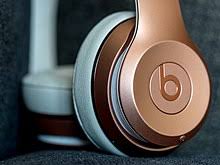 Each of the studio buds weighs five grams (powerbeats pro weighs 20 grams each). Beats Electronics Wikipedia