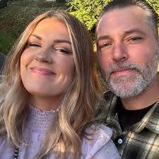 Cadillac trunk space for large wheels