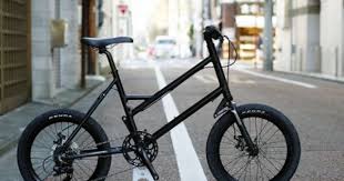 自転車はすっかり１５年モデルの入荷ラッシュが続いておりますそんな本日はお勧めなミニベロをご紹介 glacier sw特徴はなんと言っても特徴的なサスペンションフォーク ２０ １ ９５ サイズの太目なタイヤ ミニベロ ミニベロ 自転車 自転車