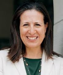 Elizabeth Gwaltney's Instagram, Twitter & Facebook