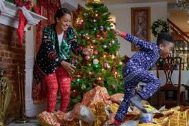 Here are the christmas movies coming to netflix in 2020, along with the ones that most recently dropped. 39 Best Christmas Movies On Netflix To Watch Now 2020 Glamour
