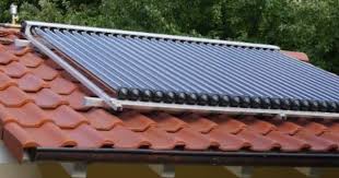 Eurotherm Solar Vakuumrohrenkollektor Mit 30 Rohren Zur Poolheizung Eurotherm Solar Poolheizung Solarthermie Poolheizung Solarthermie Schwimmbader