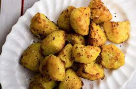 Gordon Ramsay S Roast Potatoes With Chilli And Turmeric Dinner Recipes Goodtoknow Recipe Gordon Ramsay Recipe Turmeric Recipes Gordon Ramsey Recipes