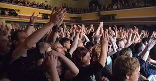 23 personen haben in den letzten 24 stunden nach einem haus in jena gesucht. F Haus Jena Partys Live Feiern Lesungen Comedy Film