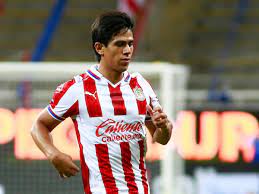 Carlos (chico del cine) álex de la iglesia: Chivas Jose Juan Macias Niega Tener Novia Y Se Lava Las Manos Por Adelanto De Su Fichaje
