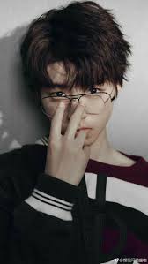 He likes the colour green. 9 Tfboys Karry Wang Yuan Junkai Ideas Wang Chinese Boy Jackson Yi
