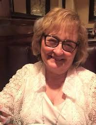 Miss Kansas City Kitty: Doris Markham's Story: Dilks, Deborah:  9781646108619: Amazon.com: Books