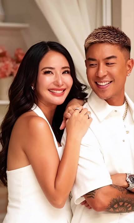 Katrina Halili at Kris Lawrence: Kwento sa Tingin | TikTok