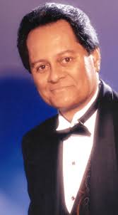 PROLIFIC SHOWMAN WATERSON DIES