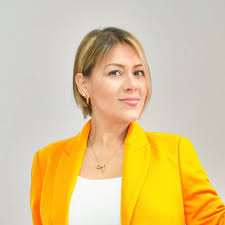 Carmen Perdomo (@carmenperdomo_insurance) • Threads, Say more