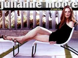 Julianne moore has size 7.5 feet/shoes. Julianne Moore Photo 12 Of 563 Pics Wallpaper Photo 53061 Theplace2