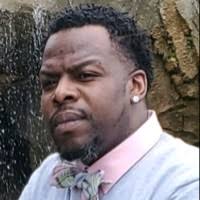 Derrick Woodson's Instagram, Twitter & Facebook