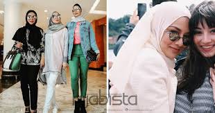 Nak quick cardio workout to lose and weight and burn belly fat fast? 11 Adik Beradik Selebriti Cukup Hot Trending No 11 Paling Banyak Carian Di Google Hijabista