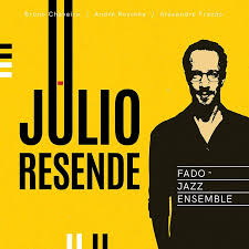 Júlio resende is one of the most international portuguese musicians and he has already released eight albums in his own name. Julio Resende Fado Jazz Ensemble Amazon Com Music
