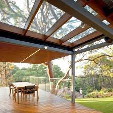 toiture transparente pour terrasse avec cadre en aluminium roof garden design pergola pergola with roof