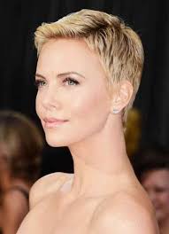 25 modèles hyper stylés de coupes courtes pour femmes. Pin Op Cheveux Et Esthetique
