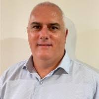 100+ "Stephen Bowes" profiles