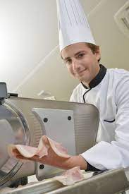 Biaya per perekrutan (cost per hire) merupakan cara yang digunakan untuk mengukur biaya yang berkaitan dengan proses rekrutmen, mulai dari mencari hingga merekrut kandidat. Job Profile Deli Worker Cold Meals Deli Food Safety Training