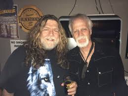 La musica è un qualcosa che ci accompagna durante la nostre vita. Dave Muse On Twitter Robby Steinhardt Of Kansas Fame Stopped By Lp S Tonight