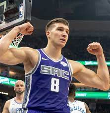 Bogdan bogdanovic is the son of koviljka and dragan bogdanovic and has a sister, ivana. Kings Can T Complete Sign And Trade Of Bogdan Bogdanovic Because They Forgot To Ask Bogdan Bogdanovic If He Wanted To Be Involved Blacksportsonline