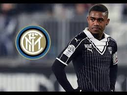 In der darauffolgenden spielperiode gewann er sogar den nationalen meistertitel. Malcom Filipe Silva De Oliveira Skills Goals 2017 2018 Hd Youtube