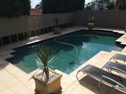 The average cost to build a new salt water pool is $36,400, with most spending between $29,000 and $57,000 depending on the size, shape, and material of the pool. Mineral Pool Versus Salt Water Pool Clean Pools R Us