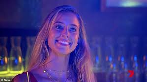 Justin may be fighting against his loved ones right now but it's a very different story behind the scenes of home and away. Meet The Neighbours Stars Joining Rival Soap Home And Away Geeky Craze