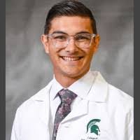 Ariana Veloz's Instagram, Twitter & Facebook