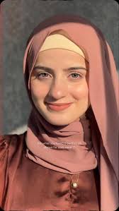 The “Caramel Silk” Abaya from @weardivineofficial a modern take