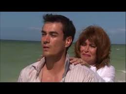 Sortilegio is a mexican telenovela produced by carla estrada for televisa and stars jacqueline from july 30 to september 7, 2012, univision broadcast 2 hour reruns of sortilegio weekdays at 1pm/12c. Sortilegio Capitulo Final 90 1 4 Youtube