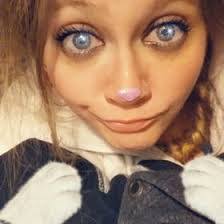 Lindsay Lantz's Instagram, Twitter & Facebook