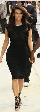 Who Made Kim Kardashian S Black Dress That She Wore In Paris On July 4 2012 Kim Kardashian Black Dress Classy Dress Kim K Dresses