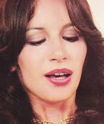 Sonya Summers's Instagram, Twitter & Facebook