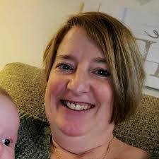 Mary Bubb's Instagram, Twitter & Facebook