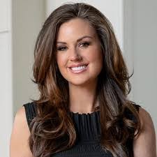 Jennifer Kole's Instagram, Twitter & Facebook