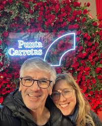 Feliz cumple mi amor ❤️“ mi persona favorita “ la mujer más hermosa y  extraordinaria, la que siempre va adelante, la que avanza y logra cosas  increíbles. Siempre dispuesta a ayudar y