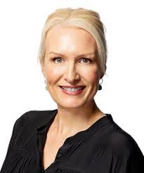 Paula Brake's Instagram, Twitter & Facebook