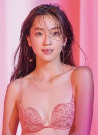 中村 アン おっぱい