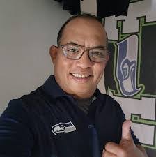 Charles Santos's Instagram, Twitter & Facebook