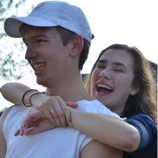 caitlin dunn (@procrasticait)