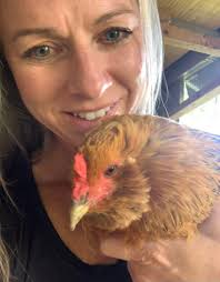 When do chicks start sleeping independently